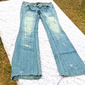 Black Crystal vintage intentionally Ripped faded bleach pattern #jeans